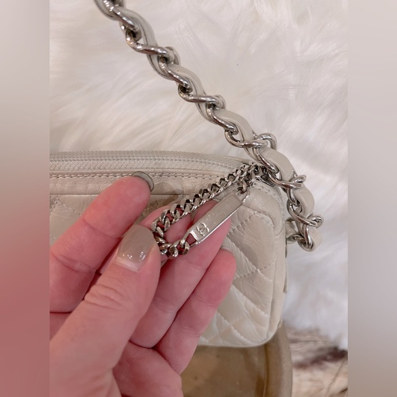 **SOLD** RARE Iridescent Pearl Chanel Aged Calfskin Quilted Cotton Club Pochette - Picture 7 of 14